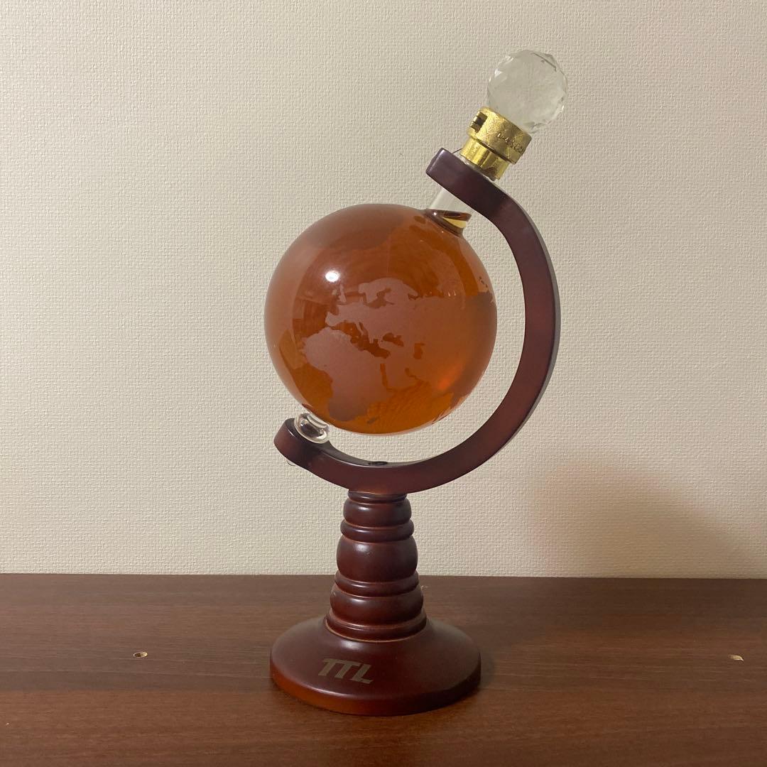 台湾ウイスキー　地球儀　デザインボトル