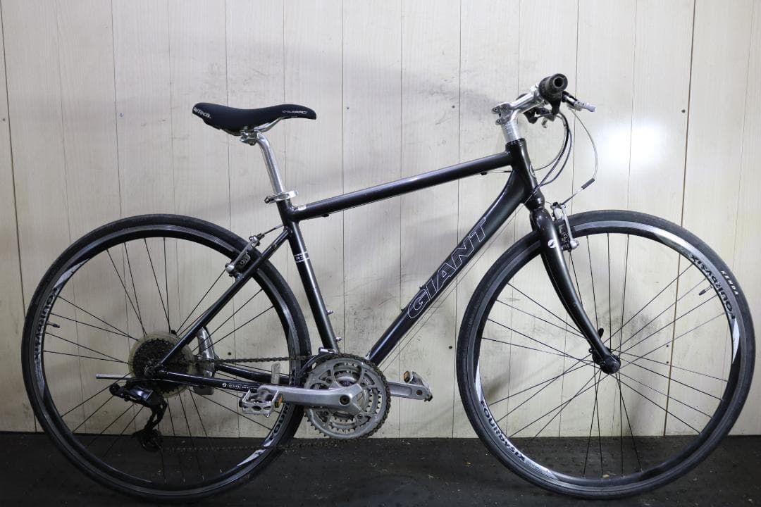 GIANT ESCAPE R3 700Cアルミ24速 465mm GREYクロス