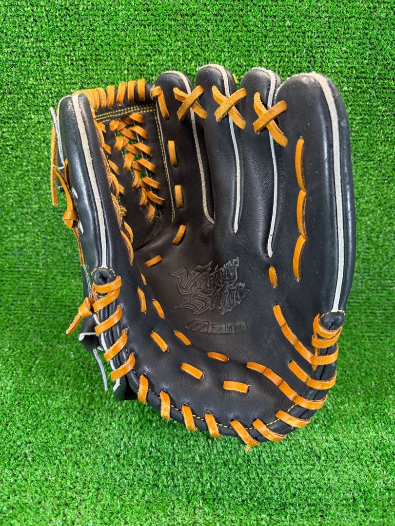 ミズノ　ビクトリーステージ　軟式　内野手