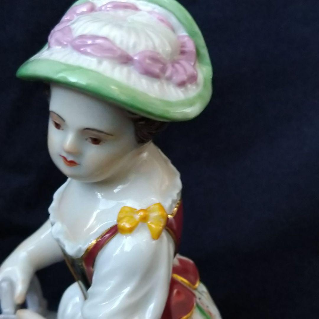 ✤マイセン(Meissen)フィギュリン『ジョウロを持つ少女』