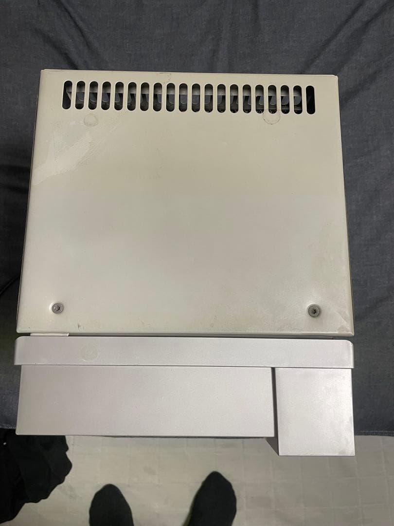 レッドブル　小型冷蔵庫　ガラス扉