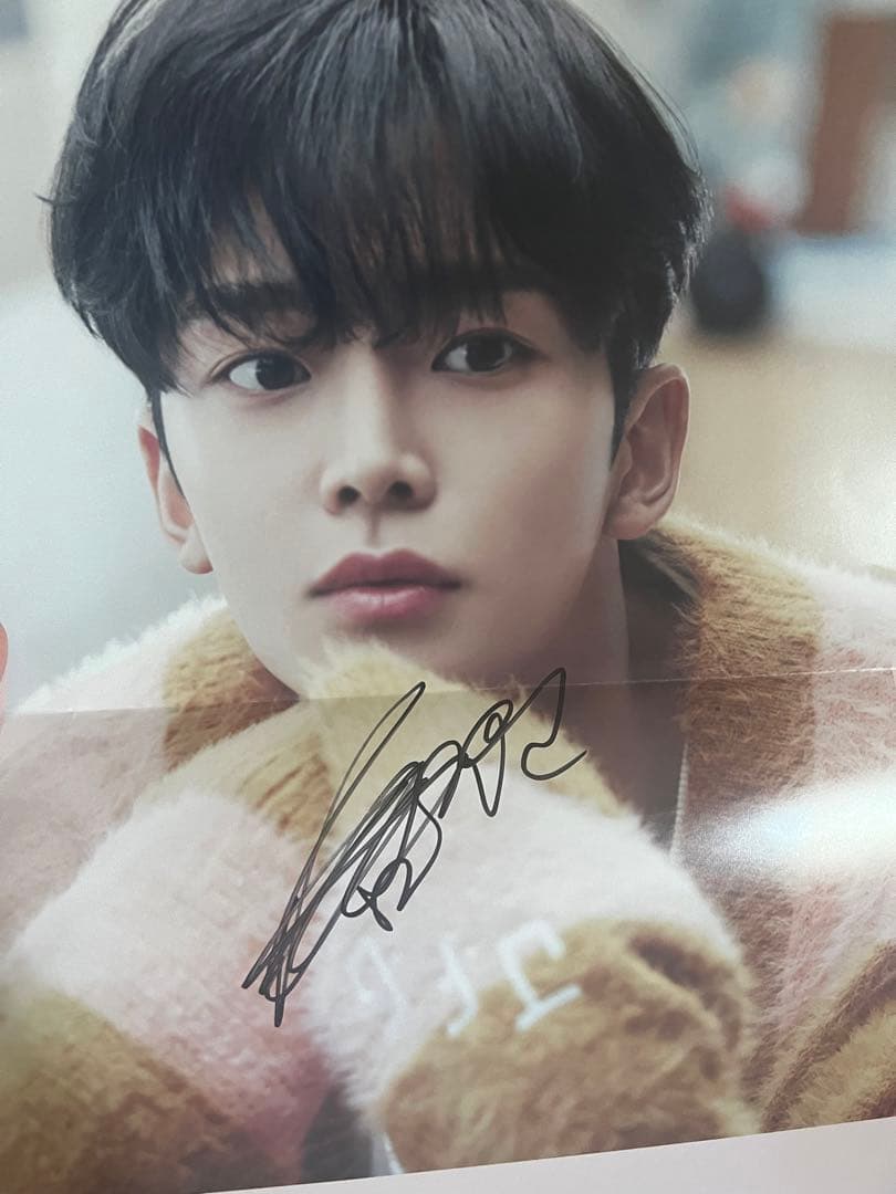 ロウン　サイン入りポスター