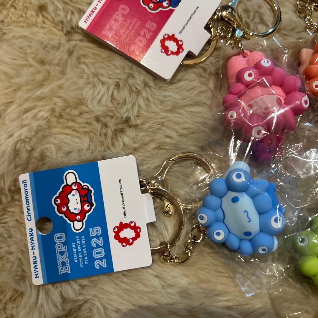 【7個セット】推しカラーサンリオコンプリートキーホルダー