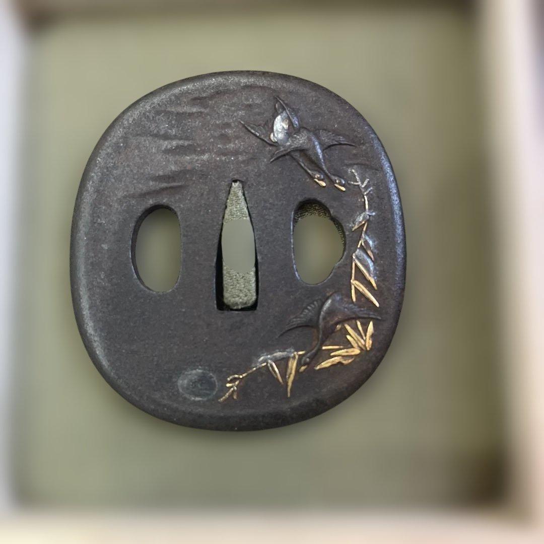 竹模様の黒色鍔