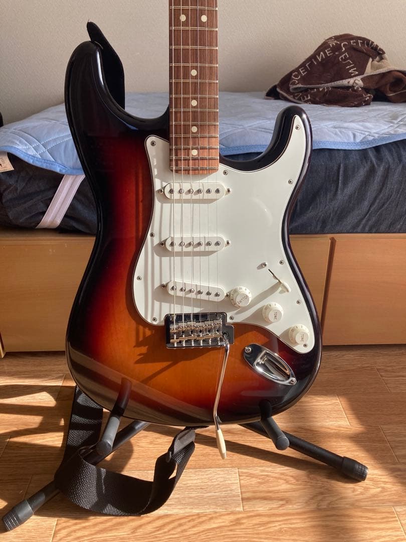 10月中 fender player stratocaster sunburst
