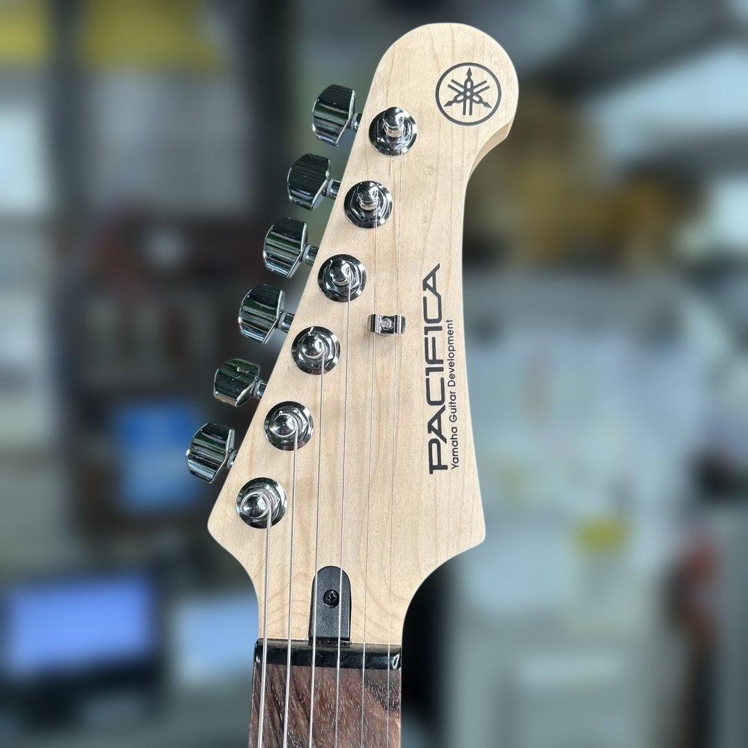7116【新品同様】YAMAHA Pacifica 112V エレキギター