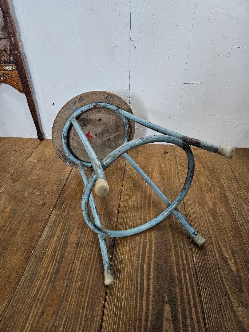 ヴィンテージ 鉄脚のスツール 丸椅子 チェア インダストリアル インテリア