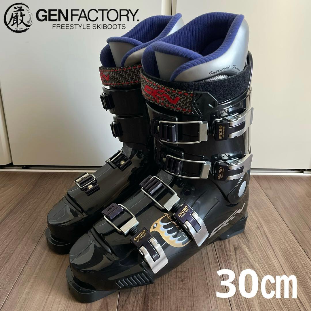 未使用品★ GEN ゲン　スキーブーツ　EQUIPE DIN7880 30㎝