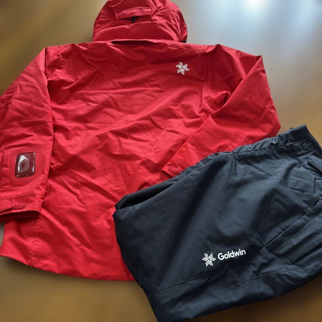 Goldwin フード付きジャケット＆ズボンセット　Ｍサイズ