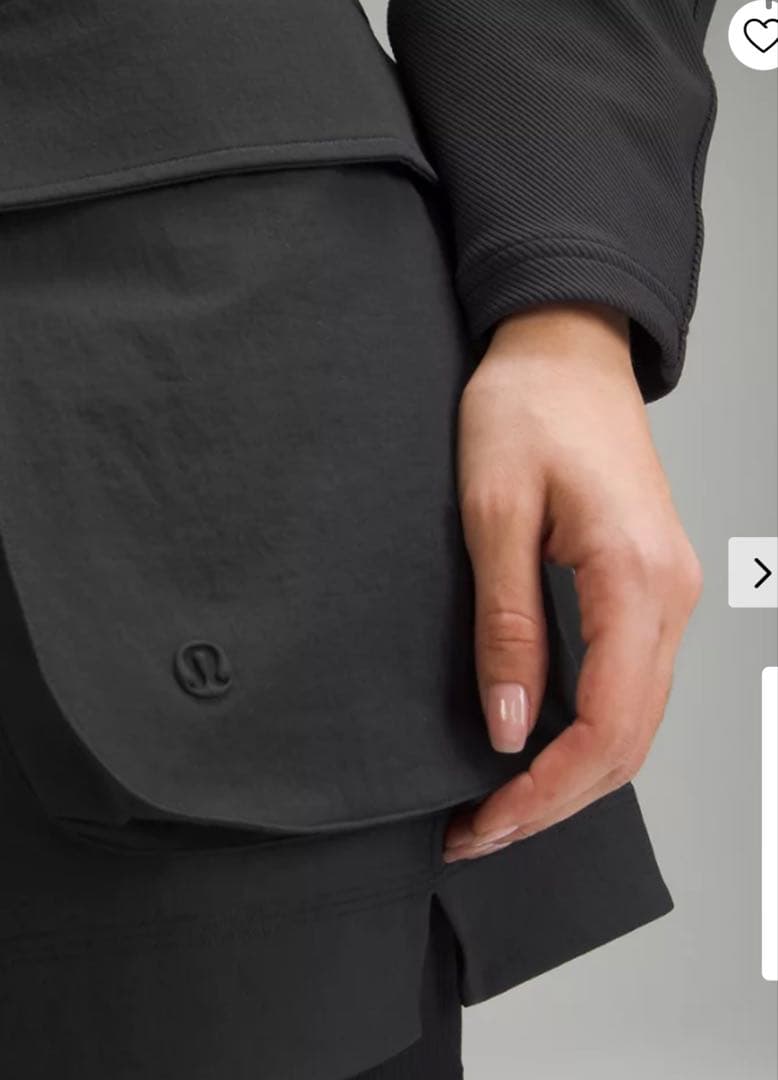 ルルレモンリラックスフィットスーパーハイライズカーゴショーツ4インチ サイズ6