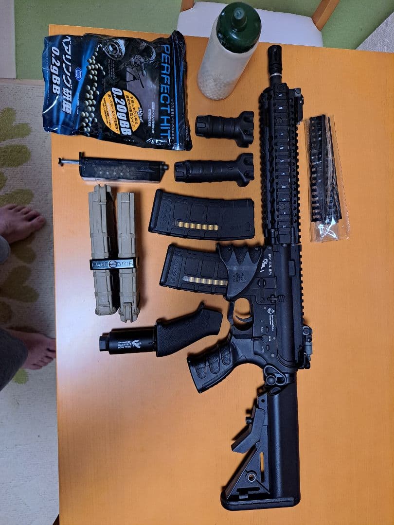 ひ*貨様 トイガン　東京マルイ　M4