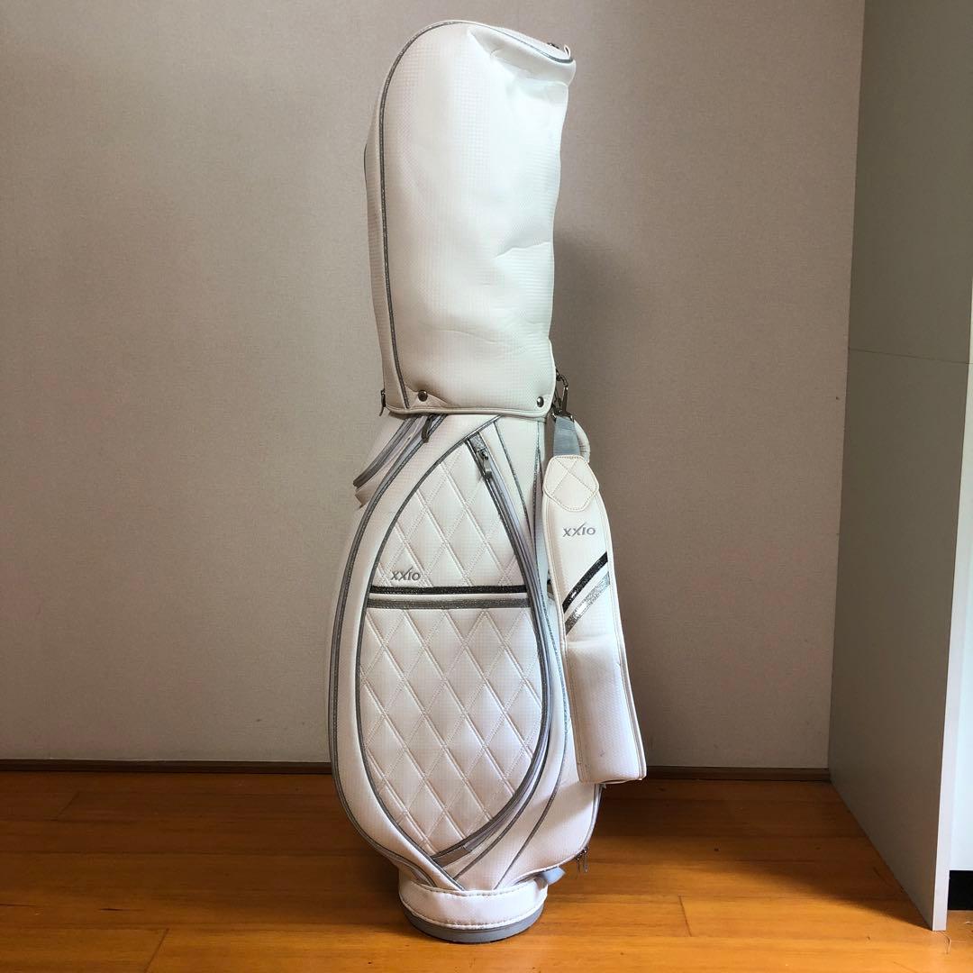 XXIO ゼクシオ キャディバッグ ホワイト フード付き レディース