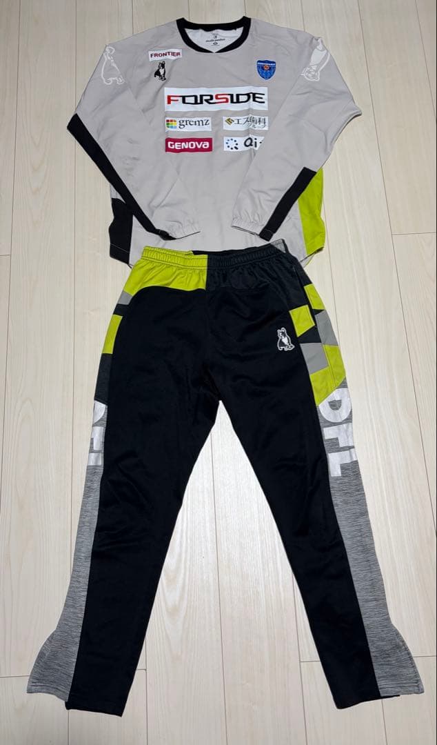 横浜FC トレーニングウェア　上下セット XLサイズ