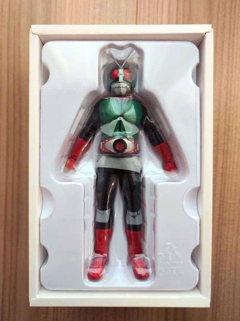 SHフィギュアーツ真骨彫製法仮面ライダー新2号 50th Anniversary