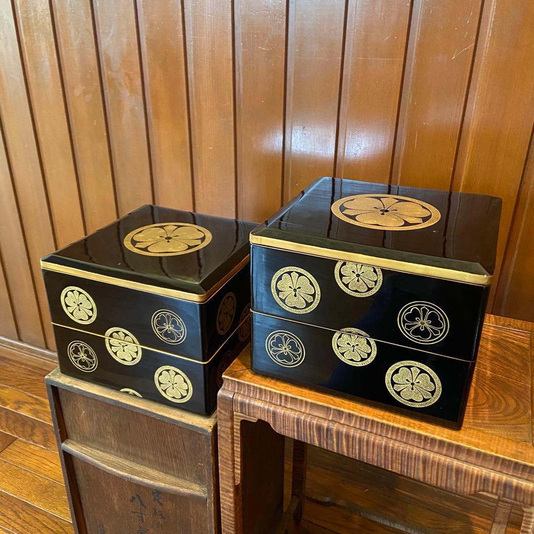 輪島塗　四段重箱　定紋八寸重箱　点彫り沈金　共箱付