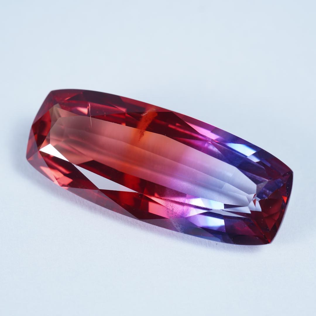 39.32ct　合成バイカラーサファイア