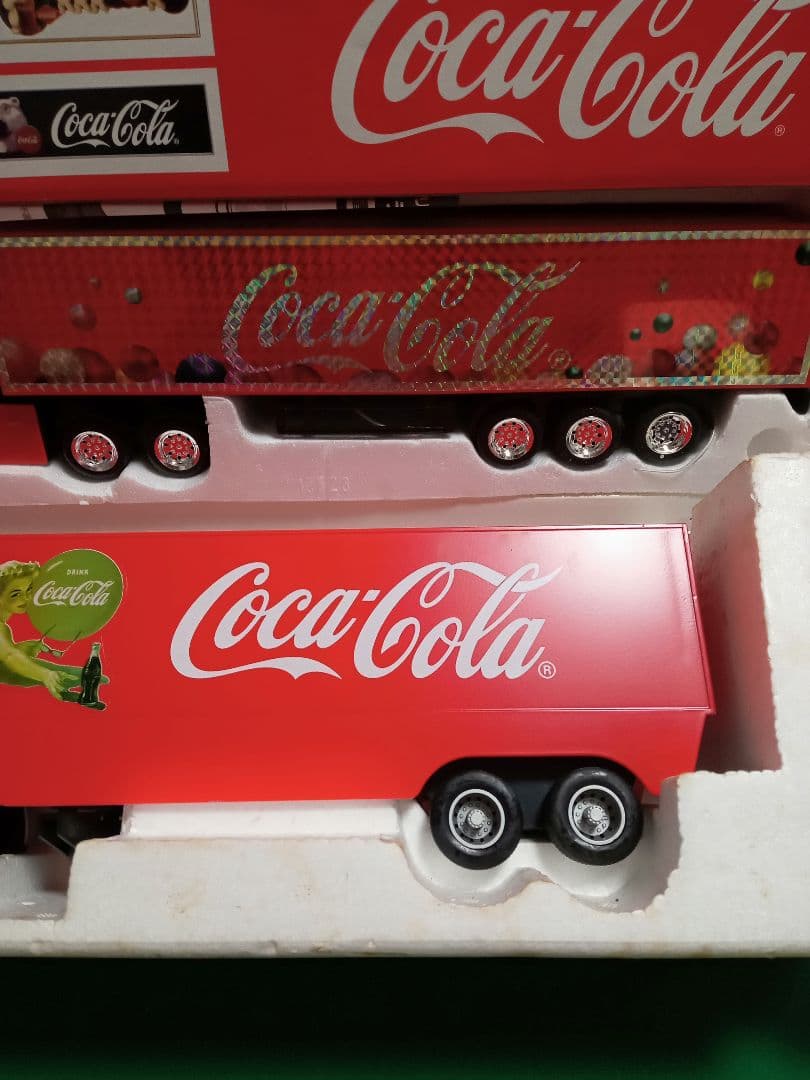 Coca-Cola トレーラー型トラック リモコン付き2台ジャンク品