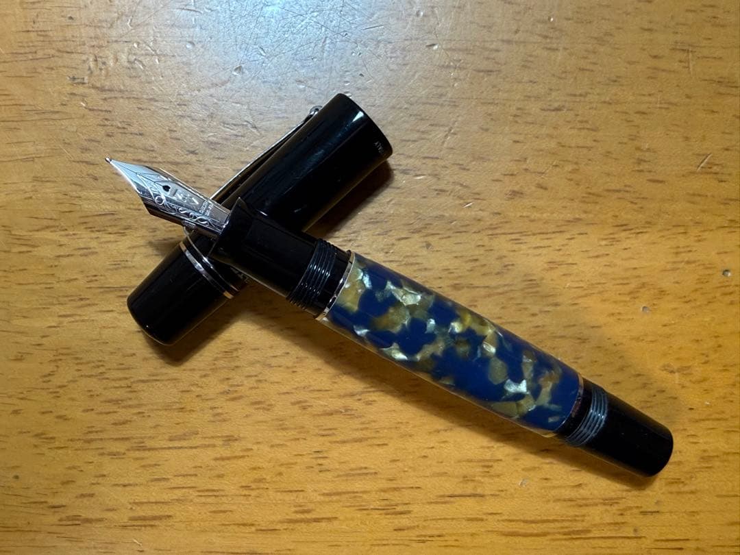 万年筆　DELTA デルタ　オールドナポリ　F 中古品　＊追記あり