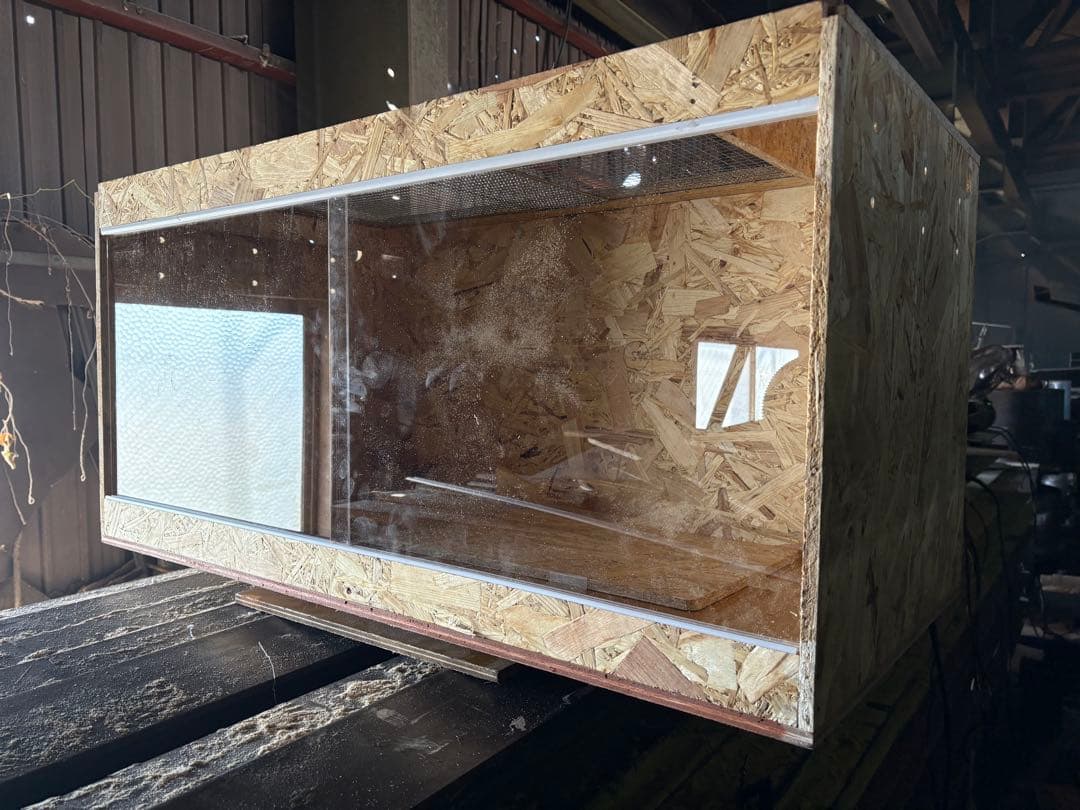 R　1104545天板金網コーキング鍵式スライドロック