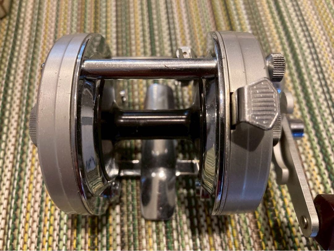 DAM クイックチャンピオン700B ベイトリール（西ドイツ製）