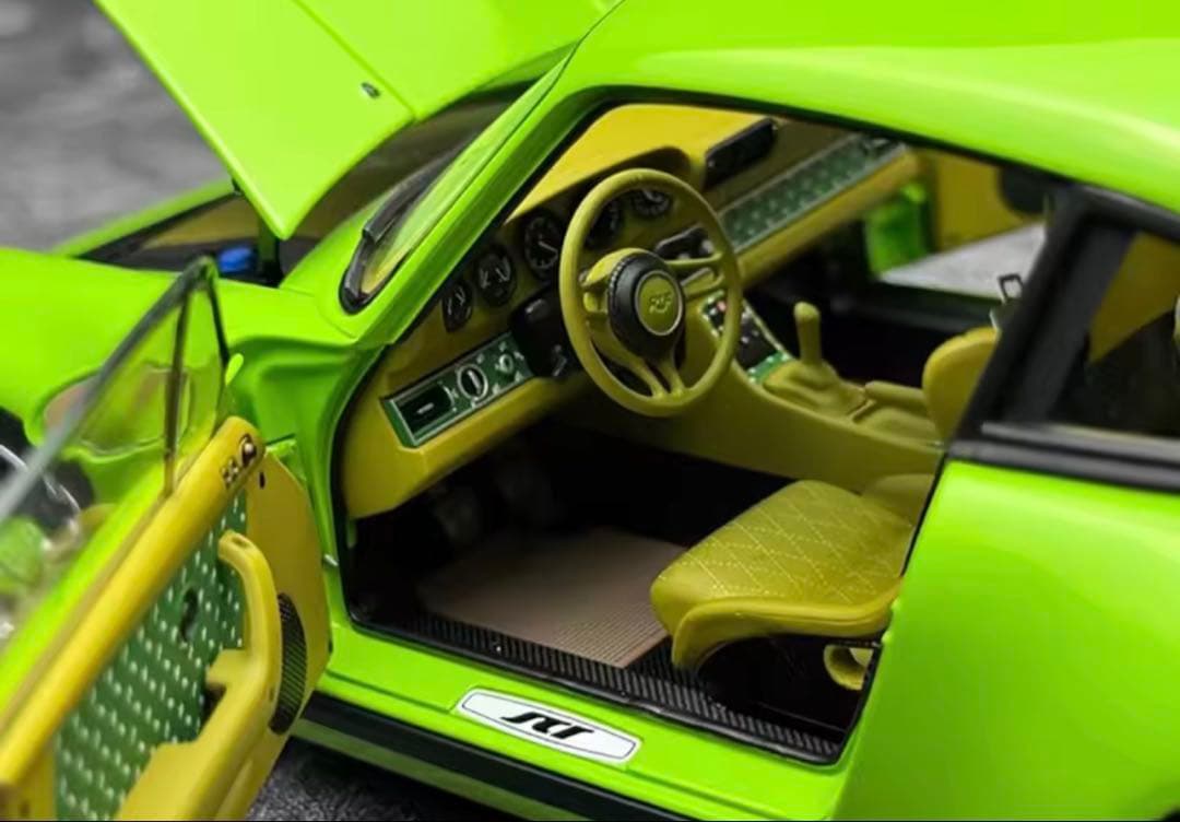 1:18 RUF SCR 2018バーチグリーン アロイ フルオープンカーモデル