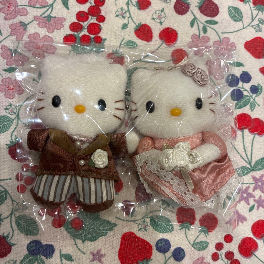 レア　ハローキティ　ダニエル　ウェディングドール　マスコット　キーチェーン