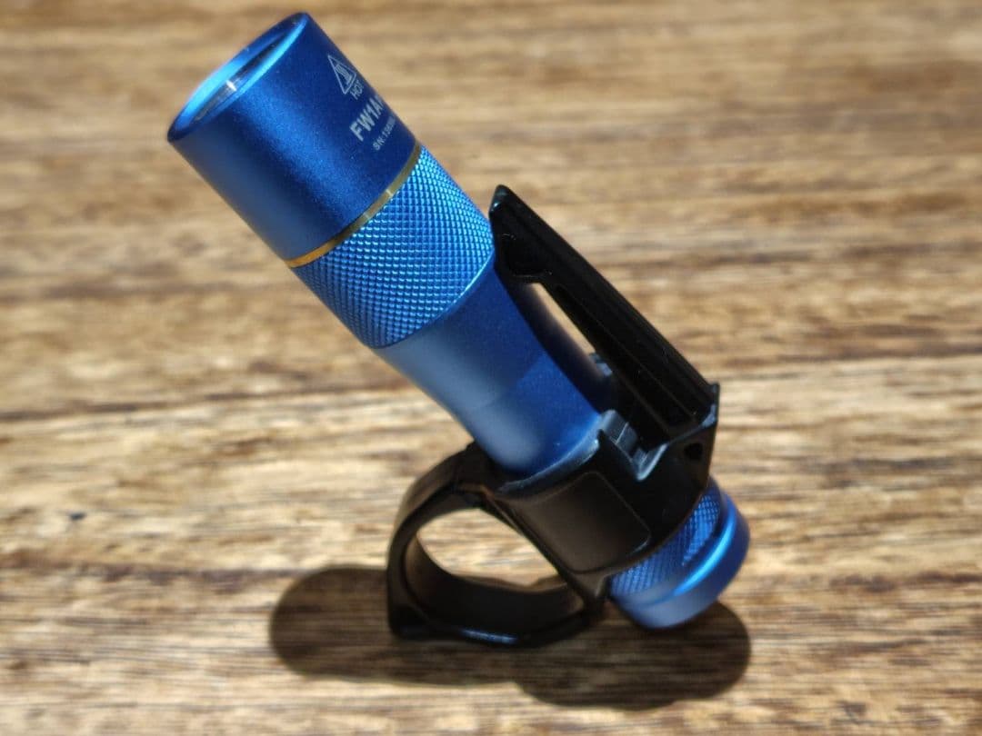 ライト・ランタン Lumintop FW1A SFT25R 6500K 1960lm 580m