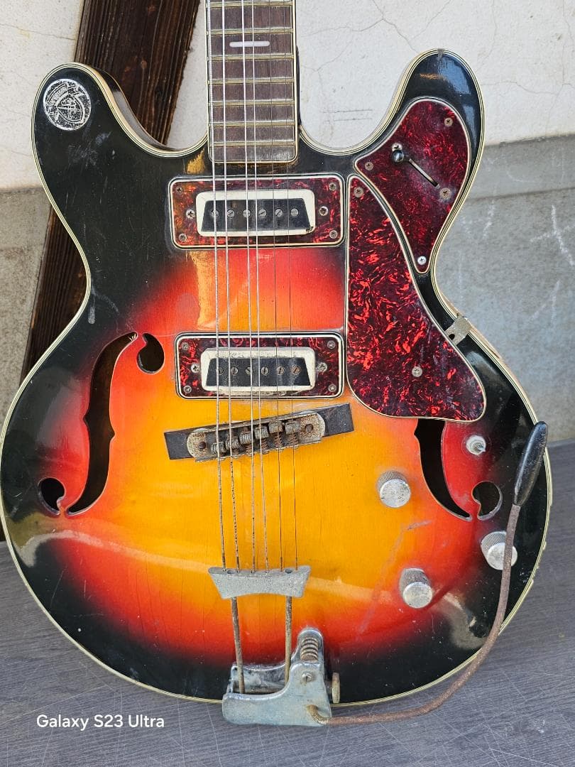 Aria Diamonds １９６７年頃？日本製　エレキギター サンバースト