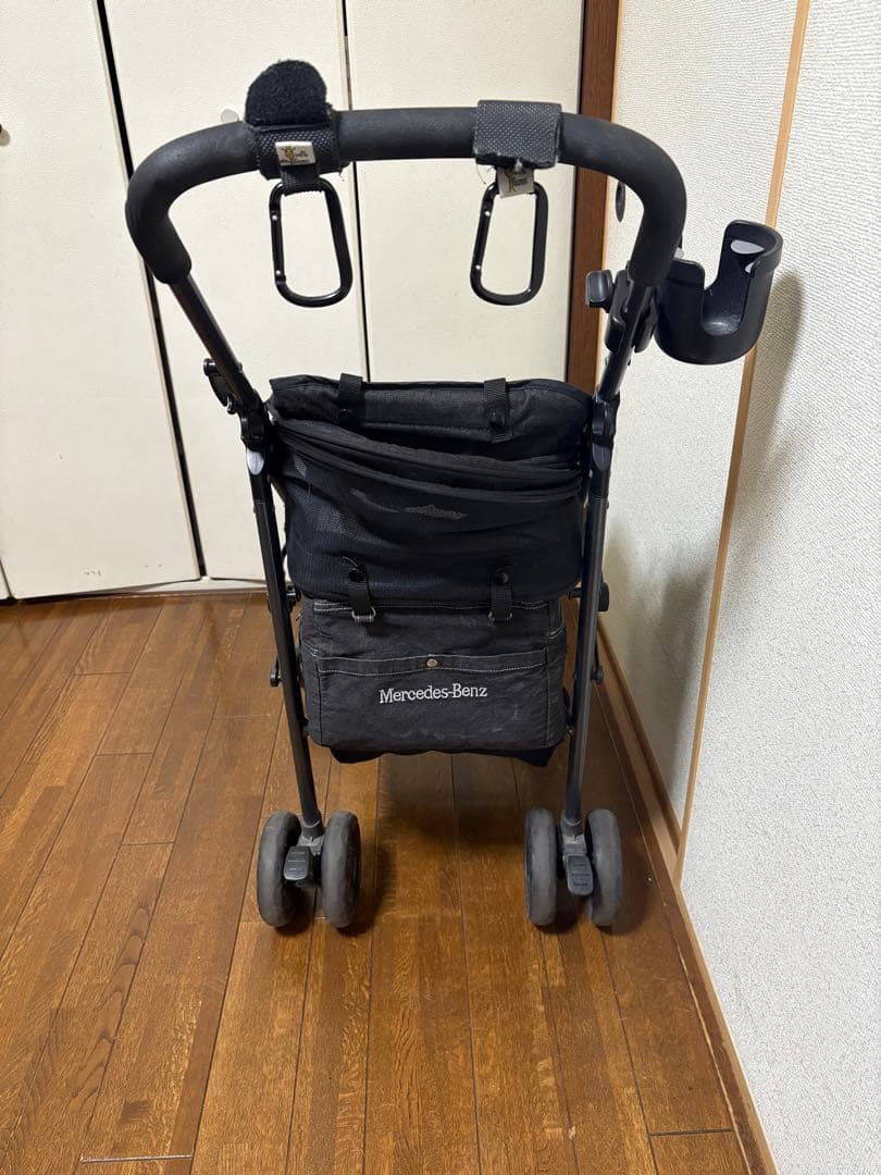 メルセデスベンツ　ペットカート