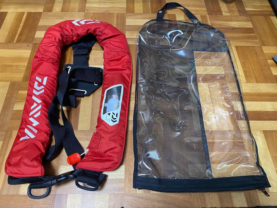 DAIWA ライフジャケット フリーサイズ 収納バッグ付き