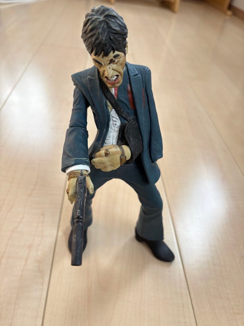 映画　スカーフェイス　Scarface Tony Montana フィギュア