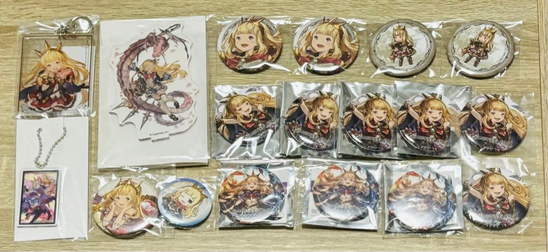 グラブル　カリオストロ　缶バッジ　アクキー