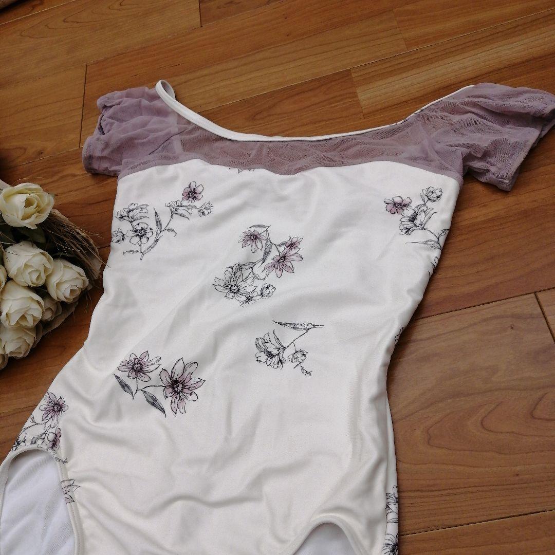 未使用新品チャコットプリンセスカットフレンチスリーブレオタードM白ピンクコスモス