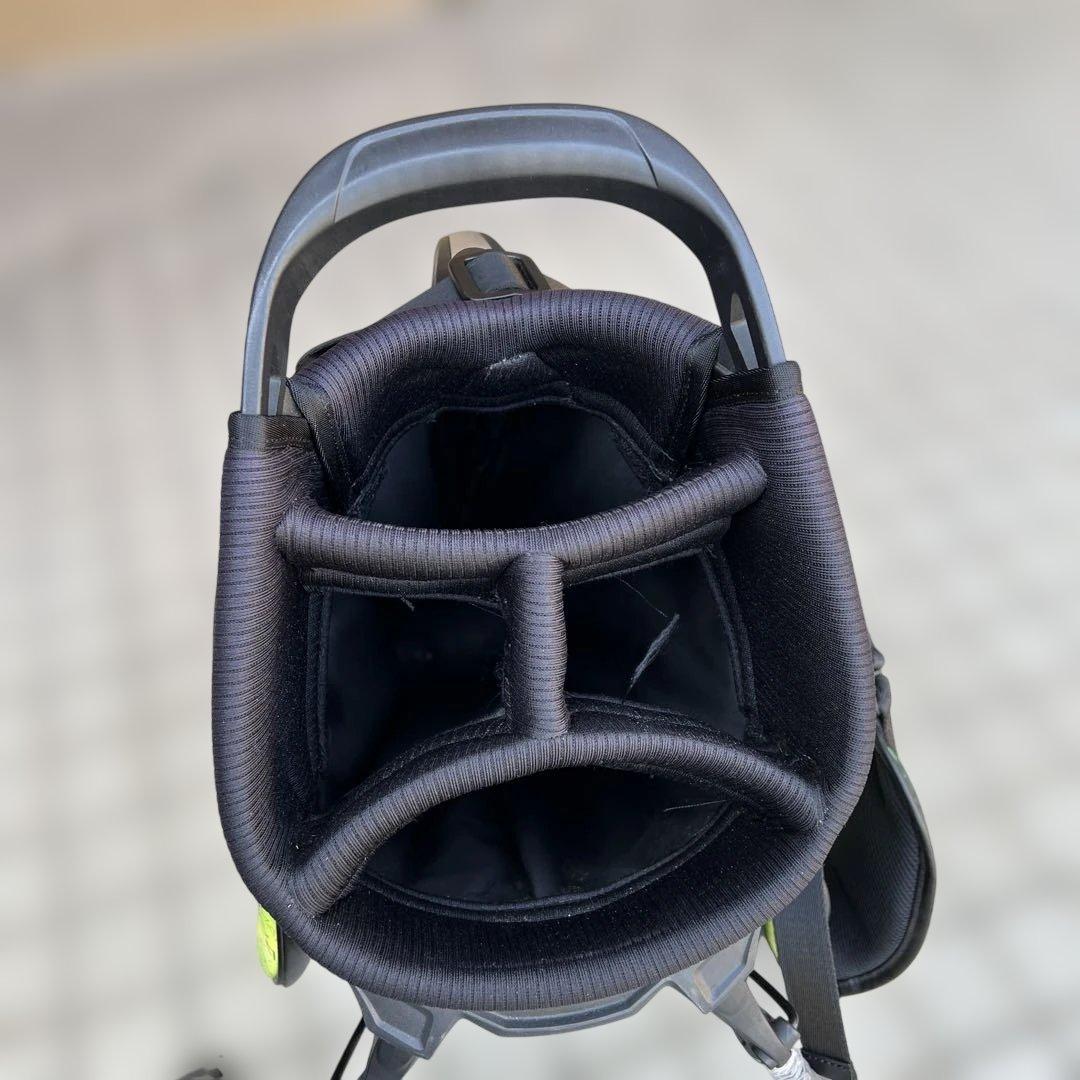 AQUAマン！　　マーク＆ロナ　キャディーバッグ　スタンド　ブラック