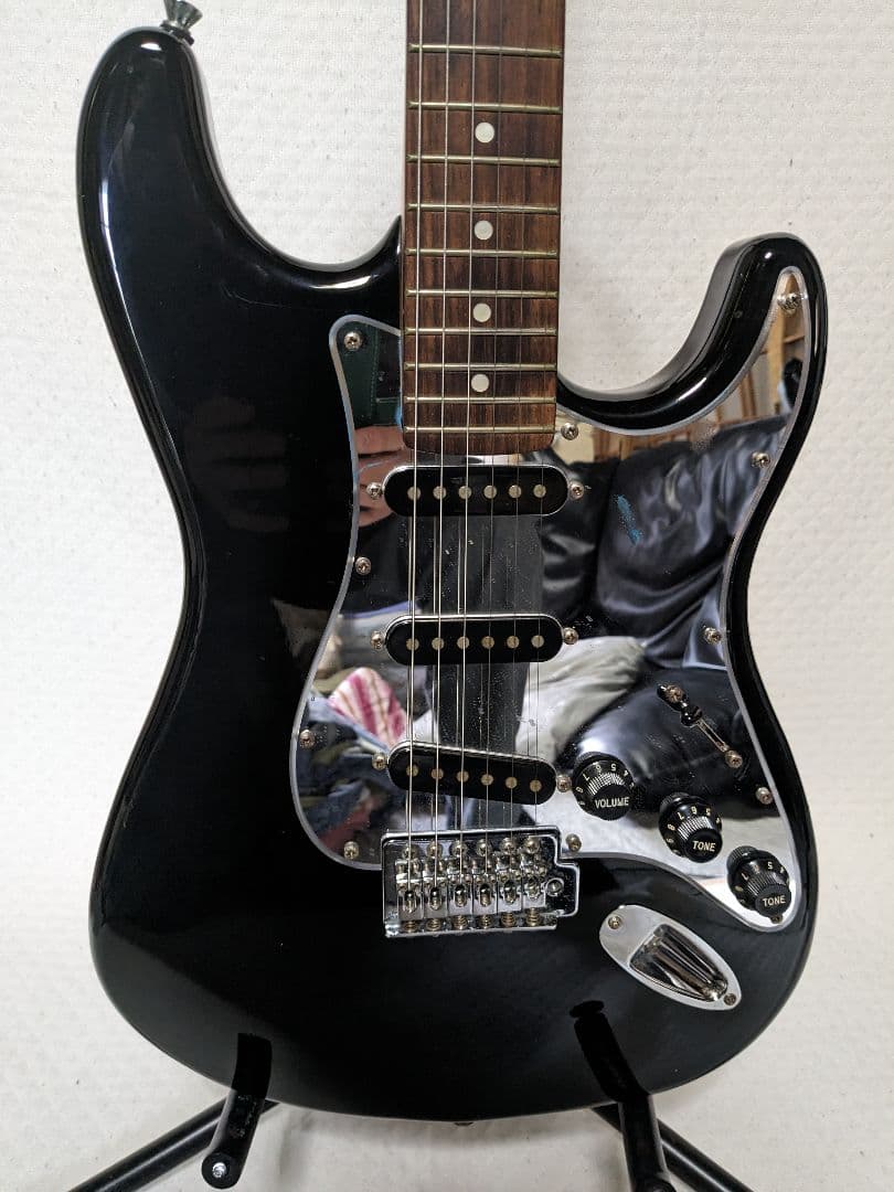 セルダー、ストラトキャスター、ミラーピックガード、エレキギター