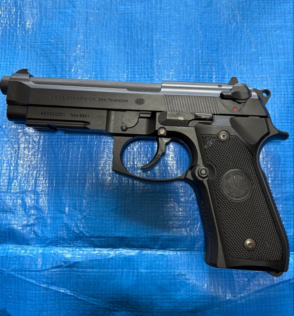 ベレッタ　ガスガン　ホルスター　ベルト　マガジン　セット