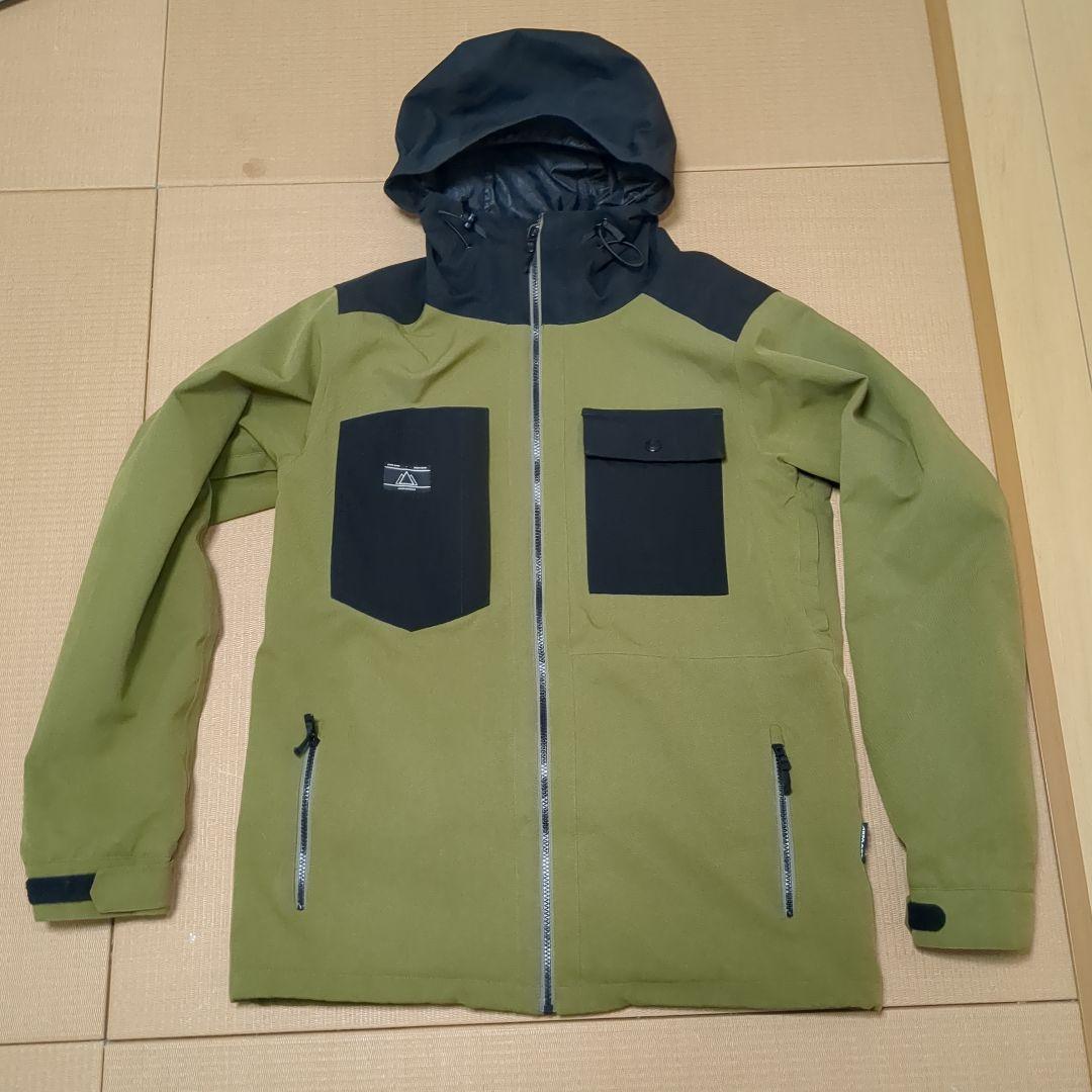 ARMADAウェア　スノーボードウェア BURTON 241 686