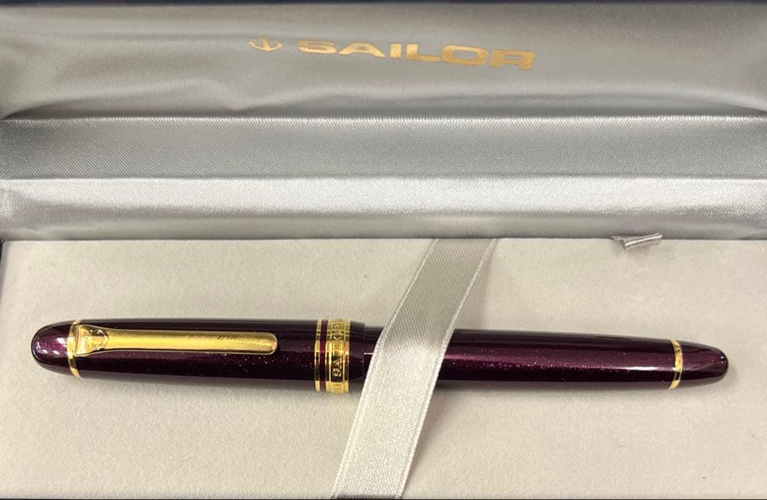 X’mas Sale‼️ SAILOR 創業記念 14K 金ラメ入りワインレッド