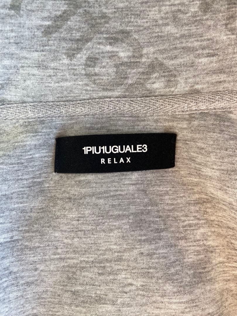 1PIU1UGUALE3 RELAX セットアップ　Lサイズ　グレー