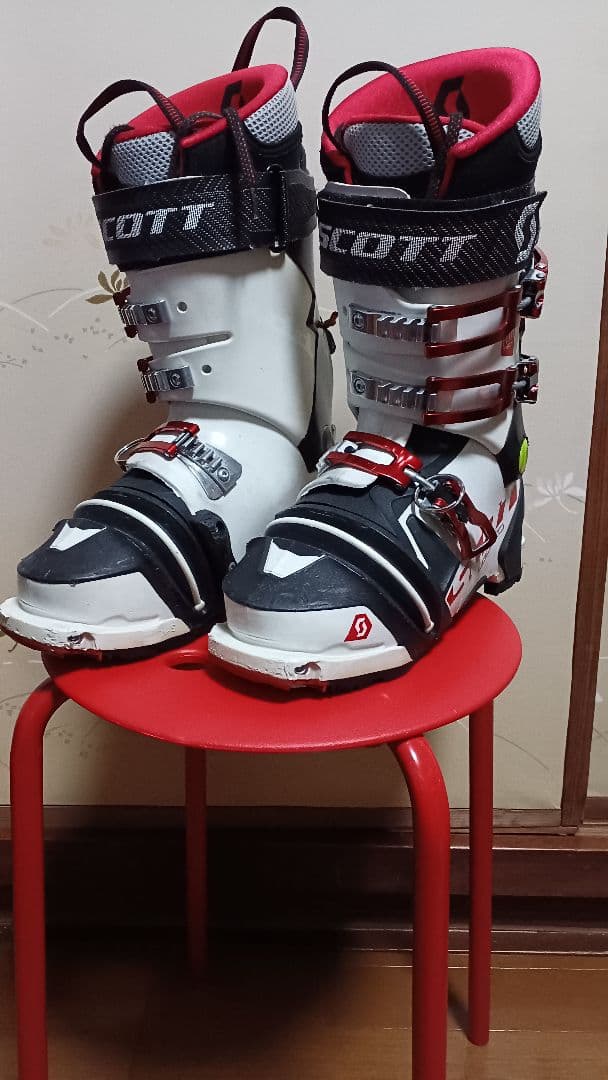 SCOTT テレマークスキー ブーツ ホワイト/ブラック/レッド