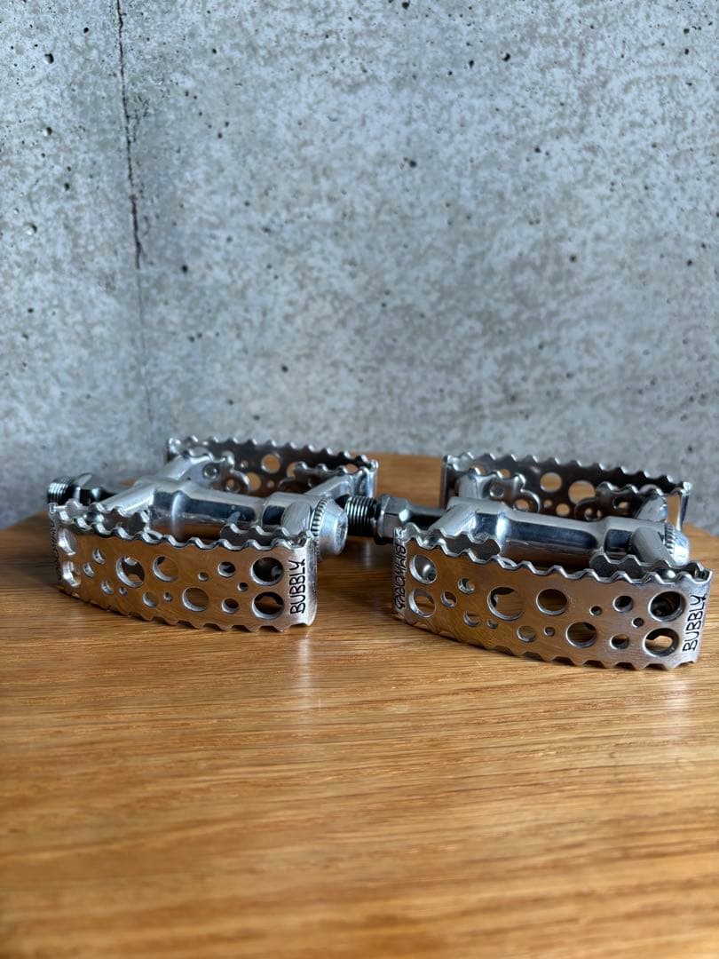 SIMWORKS Tiny Bubbly Pedal シルバー