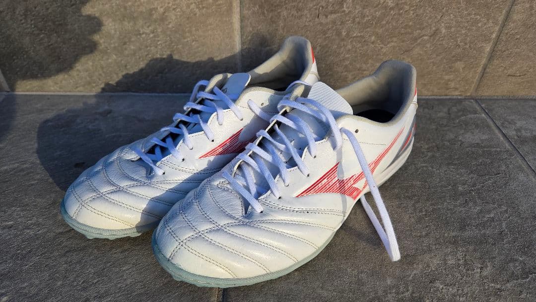 日本未発売　モレリアNEO4 PRO AS 26.5cm