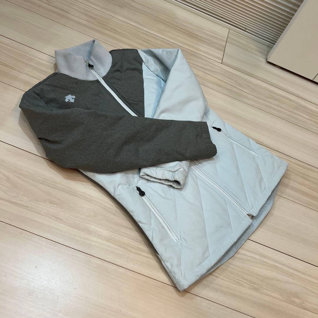 美品　汚れ無　定価5万　半額以下　高級ライン　デサントゴルフ　プレイダウン