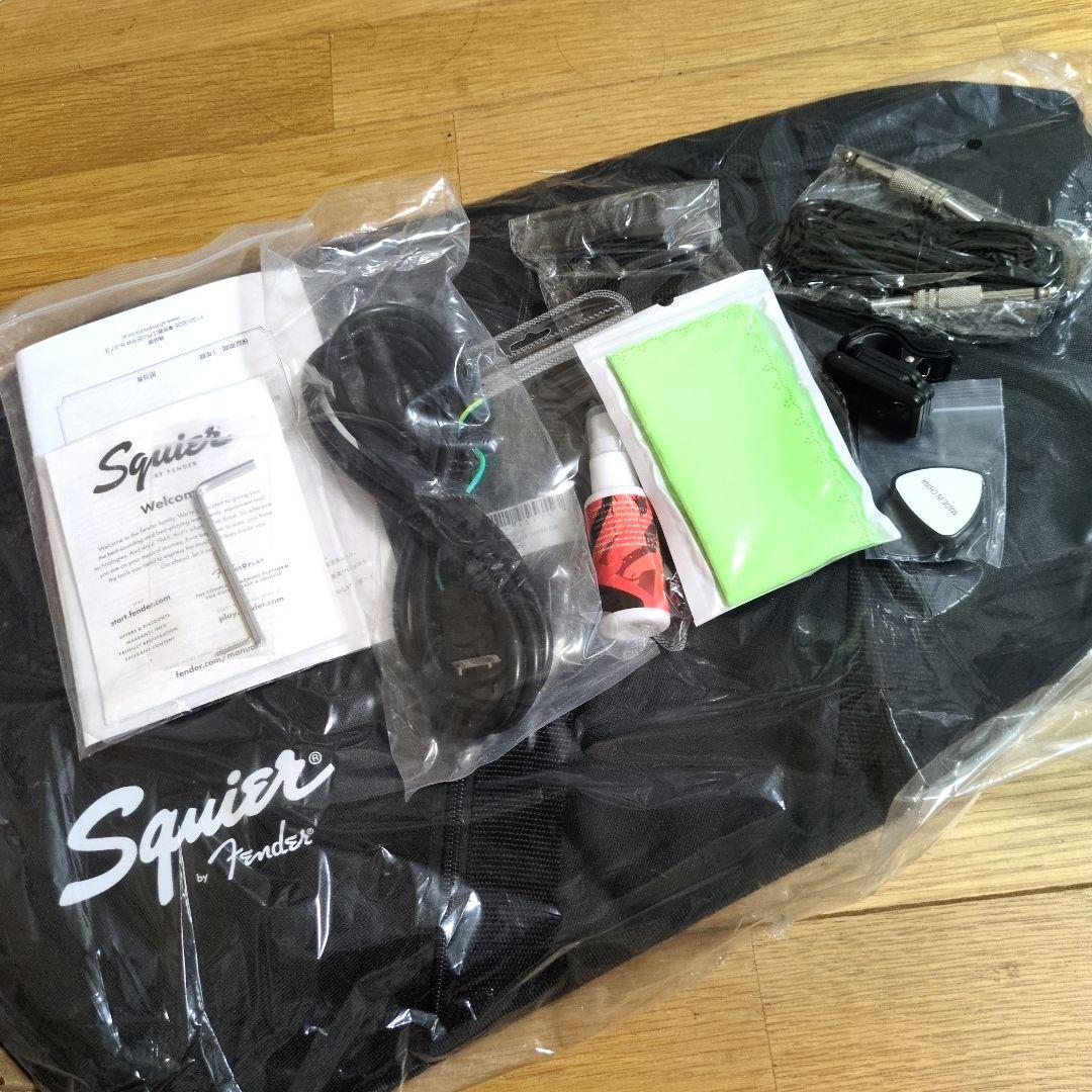 【新品】Squier エレキベース 初心者セット アンプ別売り