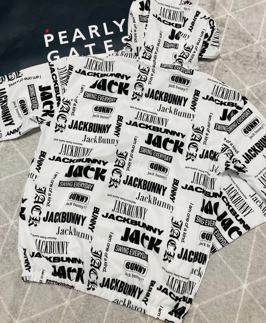 新品 パーリーゲイツ ジャックバニー ストレッチマルチロゴ ブルゾン(5)L/白