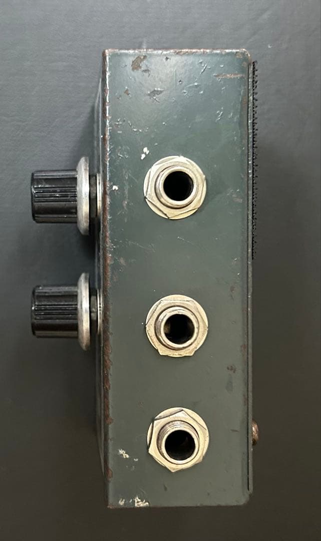 ギター BOSS Mixing Amplifier KM-2