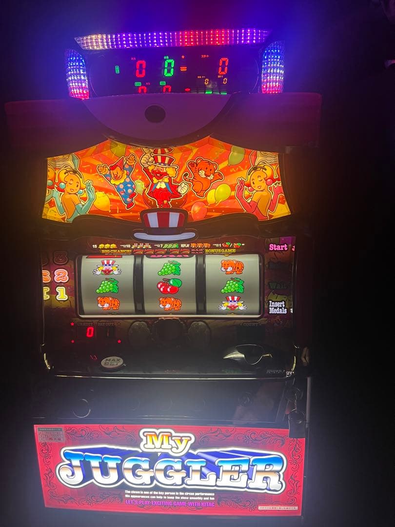 残り1名マイジャグラー4カウンター付き鍵つきます