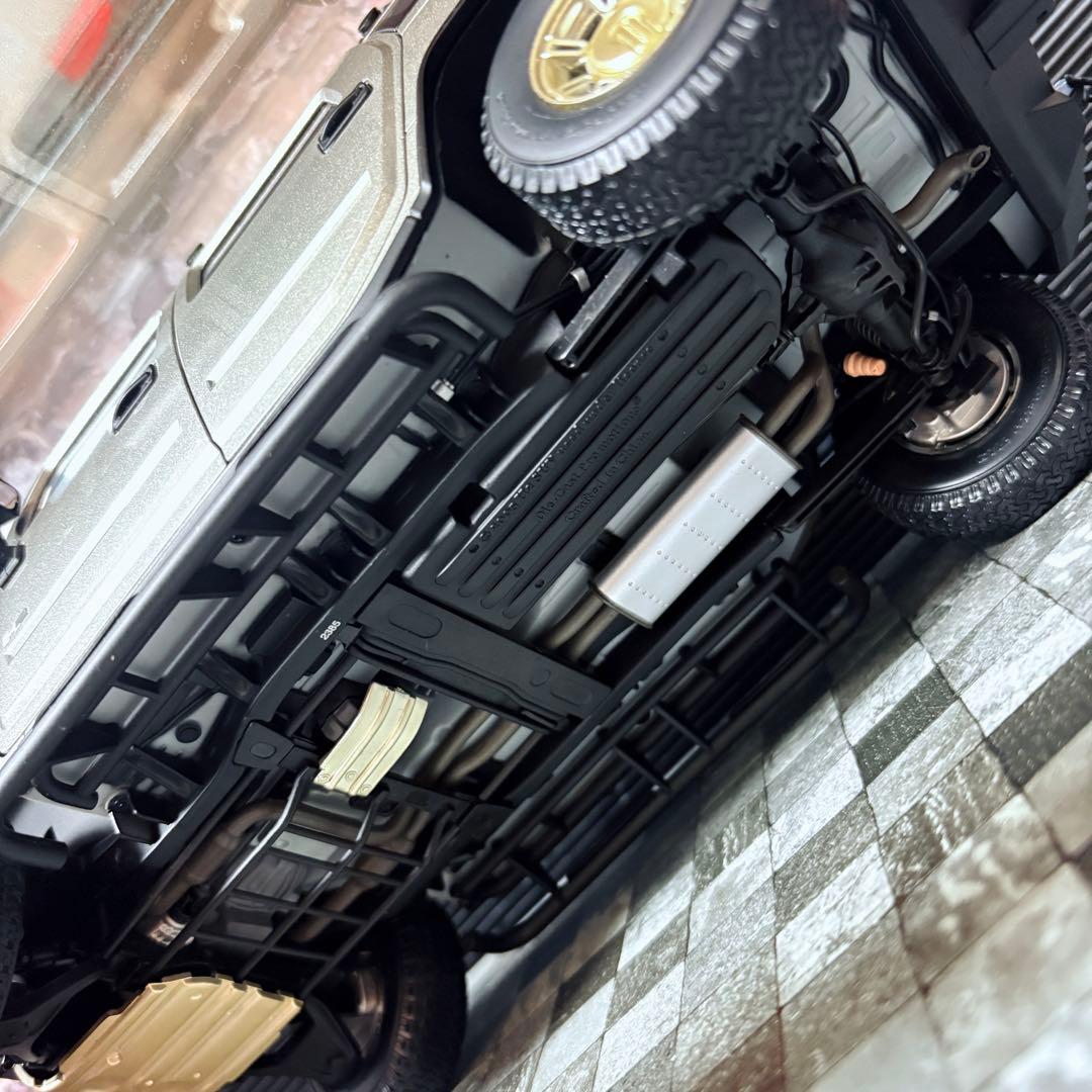 国内未入荷 1/18 HIGHWAY61 ハマー H2 タイプG 2005