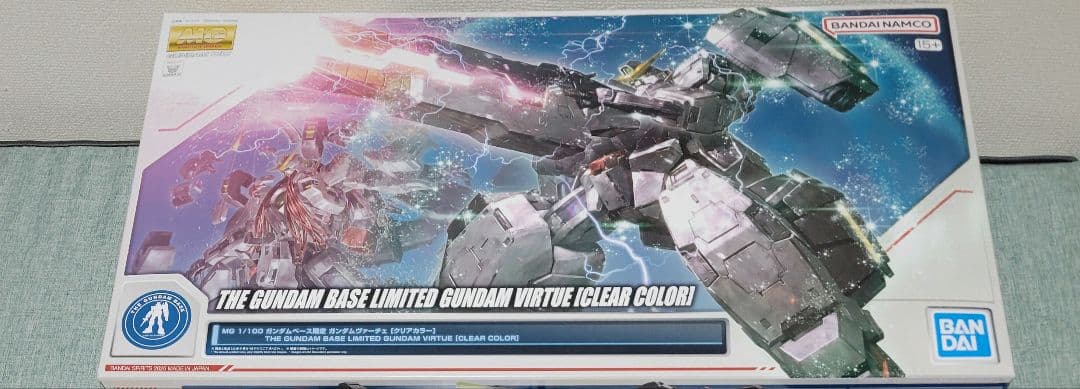 ガンダムベース限定MGガンダムヴァーチェ(クリア)　サザビー(メカニカルクリア)
