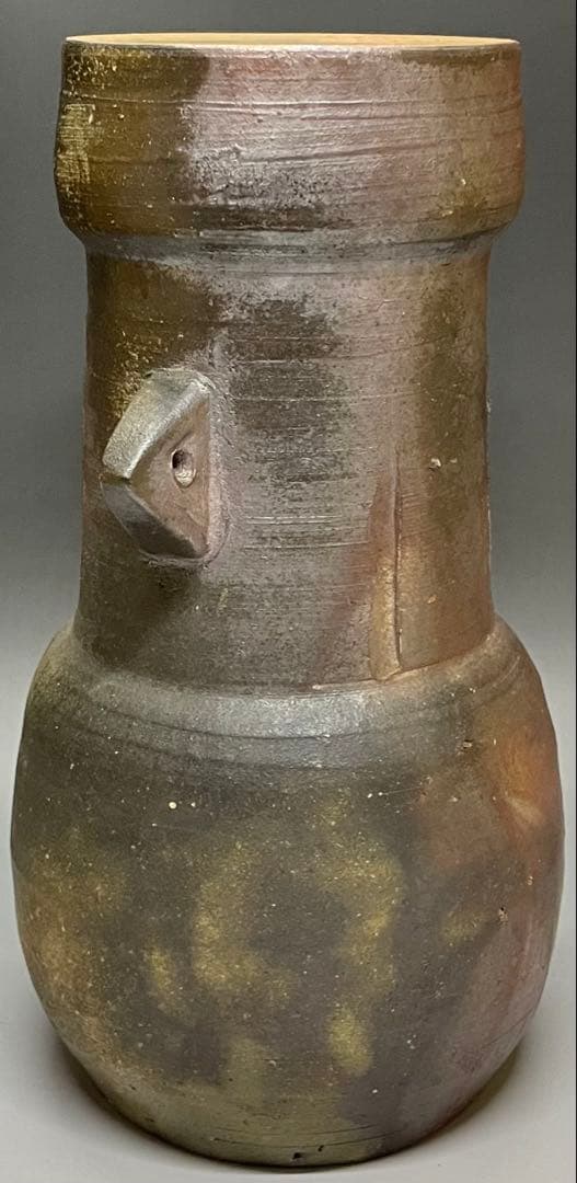 neko008　山本雄一　備前花入　共箱(四方桟盛蓋) 共布　yy49